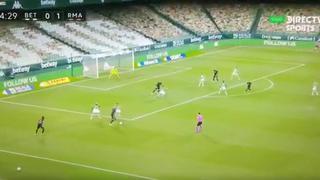 ¡Estaba solo! Ramos se come un gol en la puerta del arco durante el Real Madrid vs. Real Betis [VIDEO]