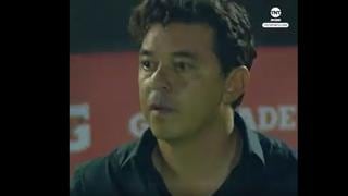 ‘Muñeco’ alicaído: la reacción de Gallardo en vivo tras enterarse del golazo de Tevez en La Bombonera [VIDEO]