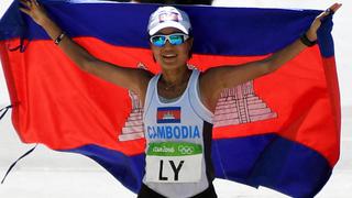 La increíble historia de Nary Ly: sobreviviente de genocidio, científica y atleta olímpica de Camboya
