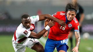 El buen gesto de Advíncula con el chileno Joaquín Montecinos por su debut en las Eliminatorias 2022