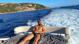 ¿Leo a la vista? Agüero disfruta sus vacaciones mientras se define el futuro de Messi 