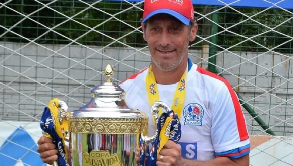 Pedro Troglio es el primer DT tetracampeón en la Liga de Honduras. (Foto: CD Olimpia)