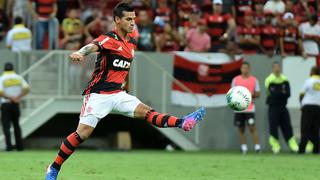 Es la excepción: Trauco se salvó de las críticas en análisis de los extranjeros en Flamengo