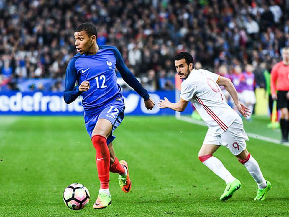 Kylian Mbappé jugó 65 minutos en el amistoso ante España. Francia perdió 2-0 en París. (Getty Images)