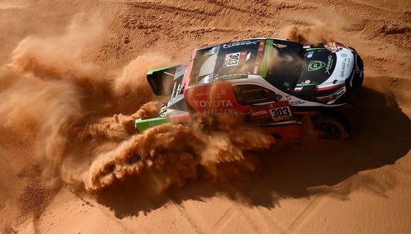 Saudí A Rajhi ganó la Etapa 10 del Dakar 2021 entre Neom y AlUla. (Foto: AFP)