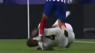 ¿Era roja? Dura patada de Diego Costa a la nuca de Ramos en la Supercopa de Europa [VIDEO]