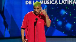 Bad Bunny no se dio cuenta que ganó un Billboard por estar metido en las redes sociales [VIDEO]