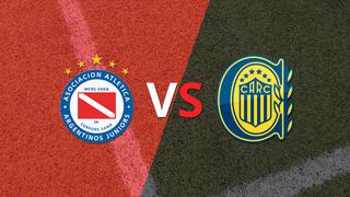 Inicia el partido entre Argentinos Juniors y Rosario Central