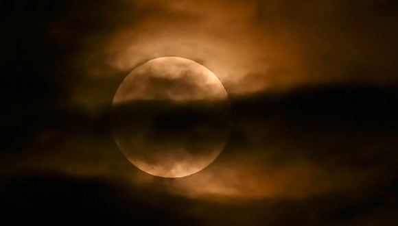 El eclipse del 28 de octubre fue el último del 2023 (Foto: AFP)