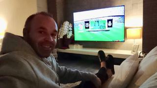 ¡Desde el otro lado del mundo! Así vive Iniesta el 'Clásico' entre Barcelona y Real Madrid [FOTO]