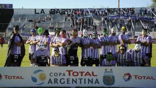 ¡18 superhéroes en la cancha! La sorpresiva presentación de equipo en Copa Argentina [VIDEO]