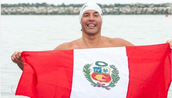 Gustavo Lores es nadador de aguas abiertas.