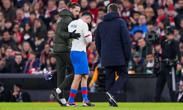 Pedri salió lesionado del partido entre Barcelona y Athletic en San Mamés. (Foto: Getty Images)