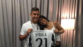 La bella Signora: Dybala saludó a Rihanna con una fotografía de ambos