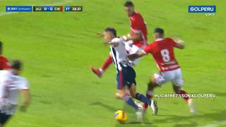Polémica jugada: Lavandeira cayó dentro del área en el Alianza Lima vs. Cienciano [VIDEO]