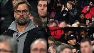 ¿Espía a alguien? Klopp y el plantel de Liverpool en el estadio de Barcelona