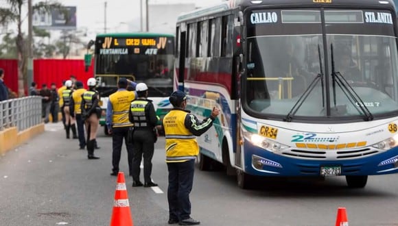 El transporte público se vio muy afectado con el decreto de Estado de Emergencia en el Perú.