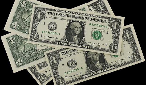 Un grupo de billetes de un dólar (Foto: Pixabay)