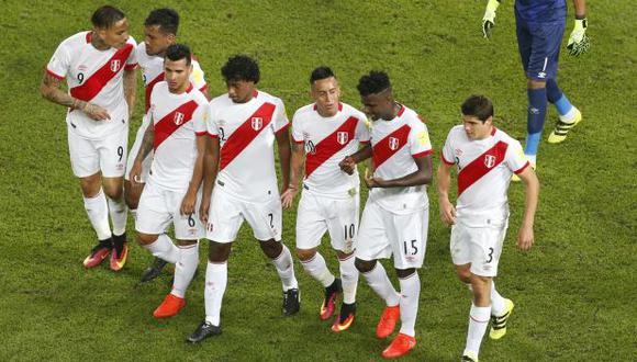 Perú visita este martes a Chile en Santiago por Eliminatorias (USI).