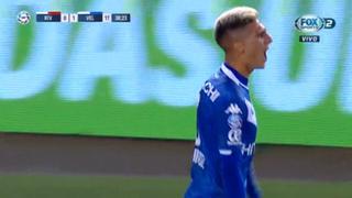 ¡Silencio en el Monumental! Nico Domínguez sorprende a Armani y marca el 1-0 de Vélez ante River [VIDEO]