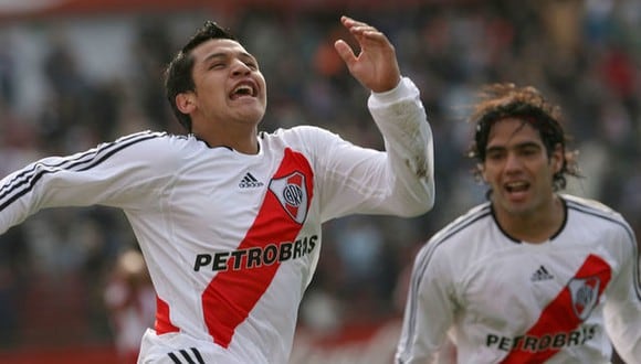 Alexis Sánchez y Radamel Falcao coincidieron en River Plate entre 2007 y 2008. (Marca.com)