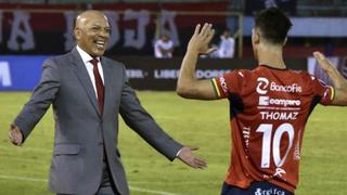 ¡Celebra Mosquera! Hinchas de Wilstermann agotaron en horas casi 30 mil entradas para duelo ante River Plate