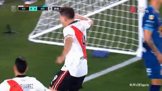 Siempre está ahí: Álvarez fuerza el error para el gol en contra y el 1-0 de River vs Arsenal [VIDEO]
