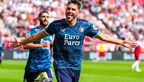 Santiago Giménez anota y asiste en goleada del Feyenoord en la Eredivisie. (Foto: Agencias)