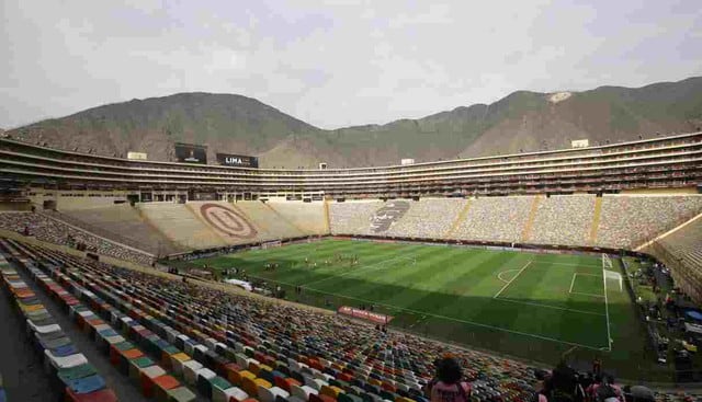 Estadio Monumental - Universitario de Deportes (Perú)