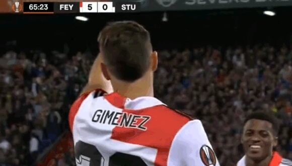 ‘Santi’ Giménez marcó su tercer gol en la Europa League. (Foto: Captura)