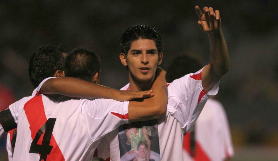 Carlos Zambrano hizo dupla con Christian Ramos en la defensa central en el Mundial Sub 17 de 2005. (Foto: GEC)