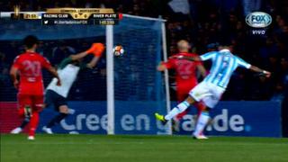 La alucinante tapada de Franco Armani ante un misil de Bou en el River Plate vs. Racing [VIDEO]