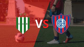 Banfield y San Lorenzo empatan 1-1 y se van a los vestuarios