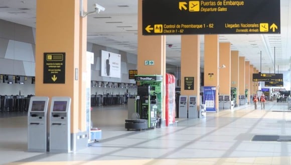 Mincetur planea abrir el transporte aéreo y de buses a nivel nacional en junio. (Foto: Andina)