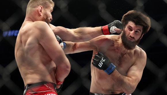 UFC 282: Blachowic y Ankalaev empataron en la pelea por el título semipesado | FOTO: AFP