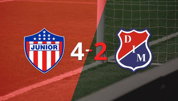 Junior hizo valer su localía y derrotó 4-2 a Independiente Medellín