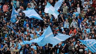 ¿Por qué los hinchas del Manchester City pitan el himno de la Champions League desde 2014?