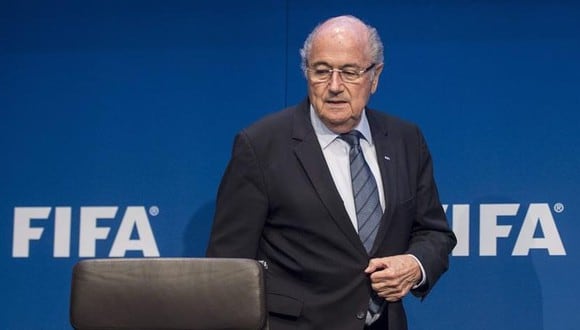Joseph Blatter sugirió que el próximo mundial cambie de sede y ya no sea en Qatar (Foto: EFE)