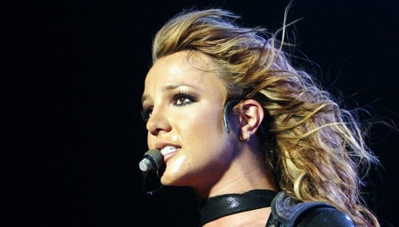 Britney Spears publicó el 24 de octubre de 2023 sus memorias "The Woman in Me", donde nos cuenta las duras experiencias que vivió. En esta imagen, cantante estadounidense actúa en el Globe Arena de Estocolmo el 11 de mayo de 2004 durante su 'The Onyx Hotel Tour' (Foto: Jonas Ekstromer / Scanpix Suecia / AFP)