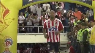 Alberto Rodríguez fue recibido entre aplausos por hinchas en presentación de Junior en el estadio [VIDEO]