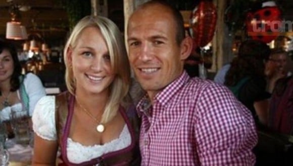 Arjen Robben está casado desde hace varios años con Bernadien Eillert. (Foto: Twitter)