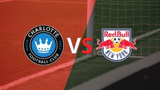 Termina el primer tiempo con una victoria para Charlotte FC vs New York Red Bulls por 1-0