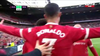 Otro golazo de Cristiano: marcó el 2-1 de United vs. Newcastle y así lo cantó el ‘Bambino’ [VIDEO]