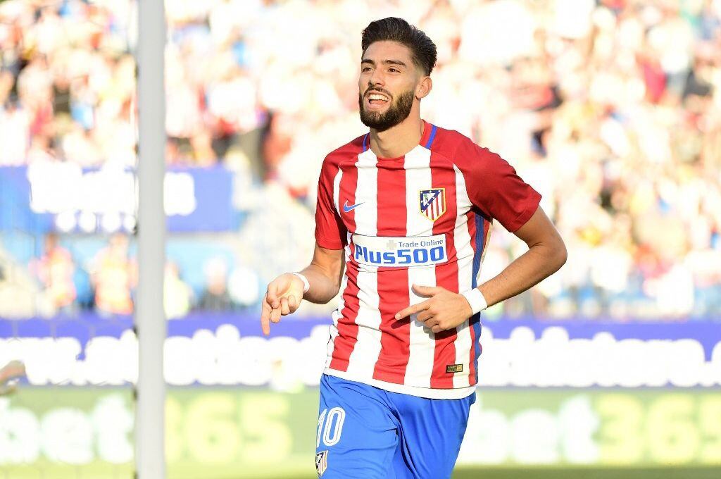 En su primera etapa como jugador rojiblanco, Carrasco anotó 23 goles y repartió 13 asistencias en 124 encuentros. Luego fichó por el Dalian Yifang chino. (Foto: AFP)