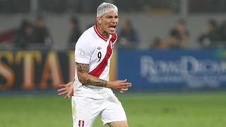 "Paolo Guerrero, el peruano que juega como los uruguayos y no se achica", dice prensa de Uruguay