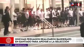 Hinchas de la ‘Bicolor’ realizaron banderazo en Santiago previo al ‘Clásico del Pacífico’