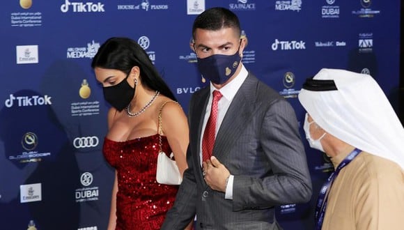Georgina Rodríguez y Cristiano Ronaldo, el sábado, en la gala Globe Soccer Awards. (Foto: Reuters)