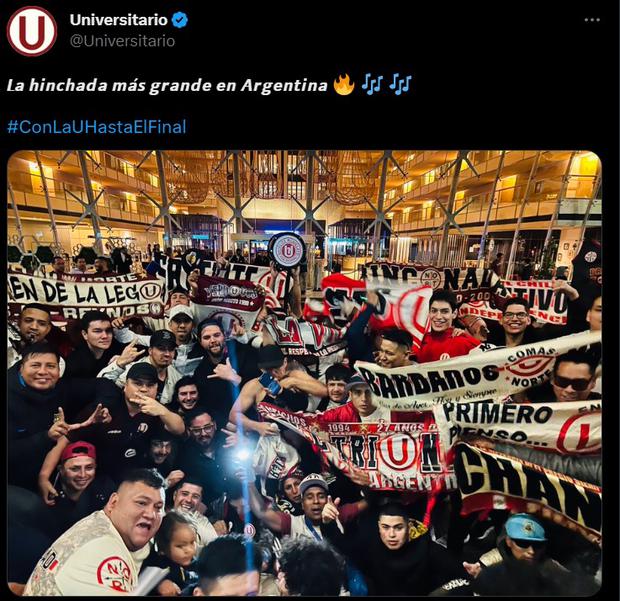 La hinchada de Universitario de Deportes ya está en Argentina. (Foto: Twitter / Club Universitario)