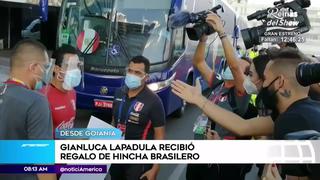 Copa América: Hincha brasileño le entregó presente a Lapadula