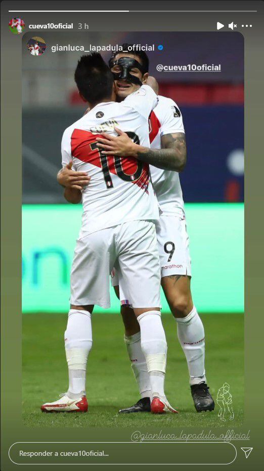 El abrazo de Cueva y Lapadula, tras la derrota frente a Colombia. (Foto: Instagram)